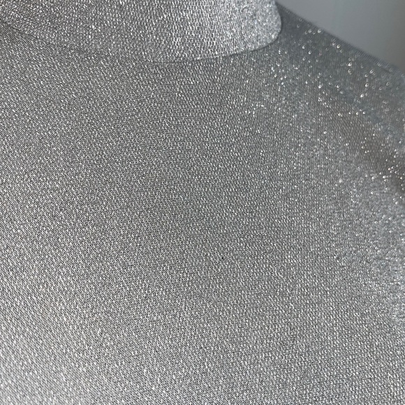 J. CREW Metallic, silver mock neck turtleneck size M - Picture 3 of 6